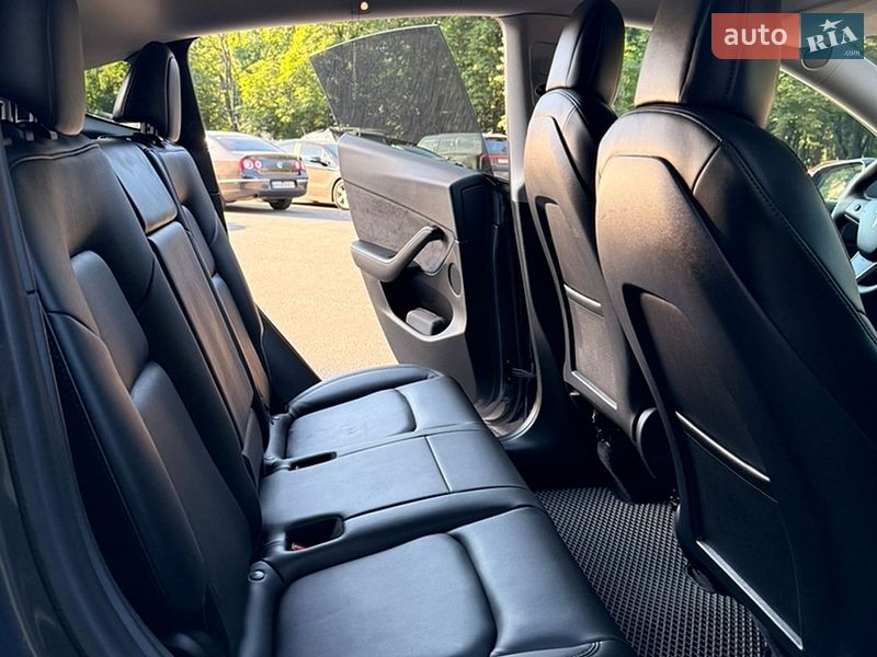 Внедорожник / Кроссовер Tesla Model Y 2021 в Харькове