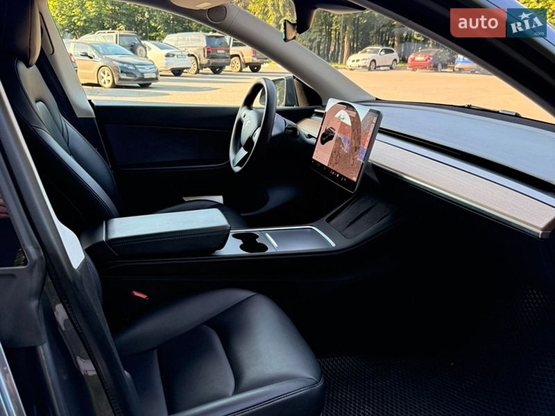 Внедорожник / Кроссовер Tesla Model Y 2021 в Харькове