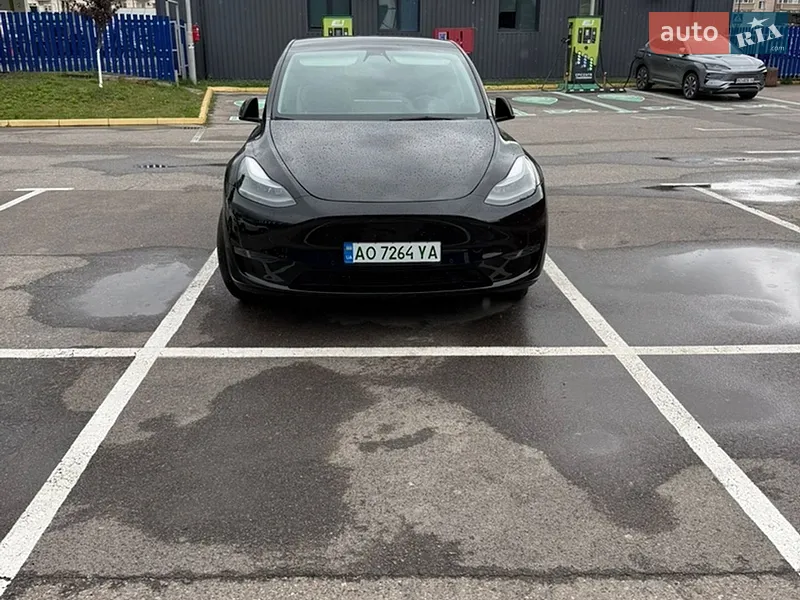 Tesla Model Y 2022