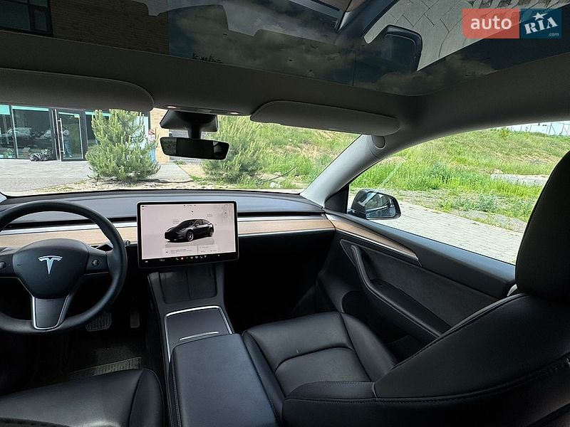 Позашляховик / Кросовер Tesla Model Y 2023 в Хмельницькому фото 29 Позашляховик / Кросовер Tesla Model Y 2023 в Хмельницькому