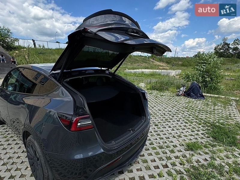 Позашляховик / Кросовер Tesla Model Y 2023 в Хмельницькому фото 33 Позашляховик / Кросовер Tesla Model Y 2023 в Хмельницькому