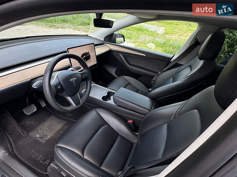 Позашляховик / Кросовер Tesla Model Y 2023 в Хмельницькому фото 39 Позашляховик / Кросовер Tesla Model Y 2023 в Хмельницькому