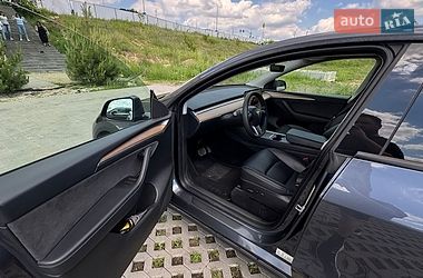 Позашляховик / Кросовер Tesla Model Y 2023 в Хмельницькому фото 40 Позашляховик / Кросовер Tesla Model Y 2023 в Хмельницькому