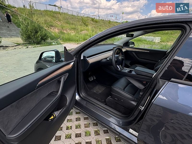 Позашляховик / Кросовер Tesla Model Y 2023 в Хмельницькому фото 40 Позашляховик / Кросовер Tesla Model Y 2023 в Хмельницькому