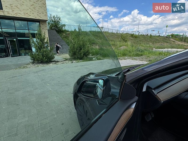 Позашляховик / Кросовер Tesla Model Y 2023 в Хмельницькому фото 42 Позашляховик / Кросовер Tesla Model Y 2023 в Хмельницькому