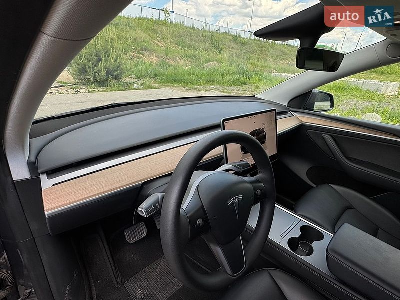 Позашляховик / Кросовер Tesla Model Y 2023 в Хмельницькому фото 43 Позашляховик / Кросовер Tesla Model Y 2023 в Хмельницькому