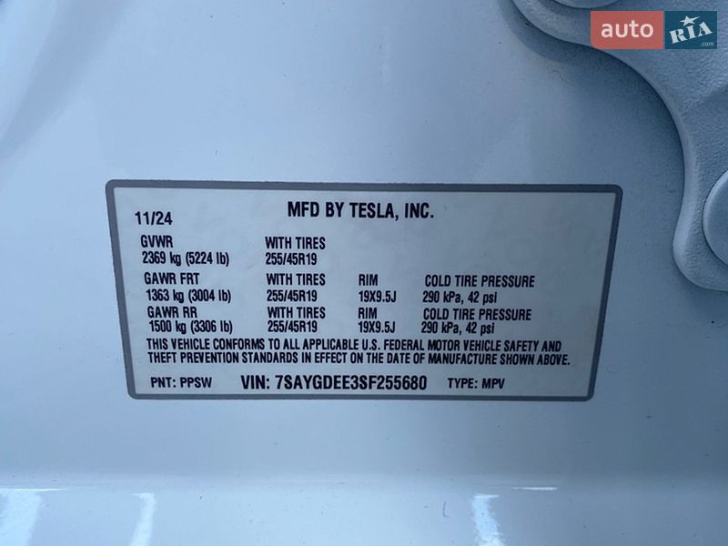 Позашляховик / Кросовер Tesla Model Y 2024 в Києві