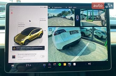 Позашляховик / Кросовер Tesla Model Y 2024 в Києві