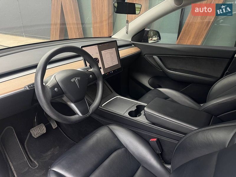 Внедорожник / Кроссовер Tesla Model Y 2022 в Луцке