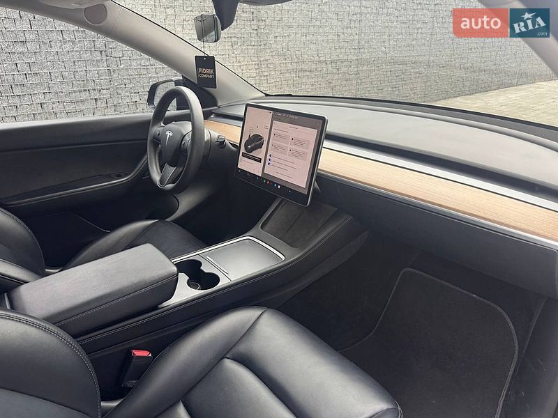 Внедорожник / Кроссовер Tesla Model Y 2022 в Луцке