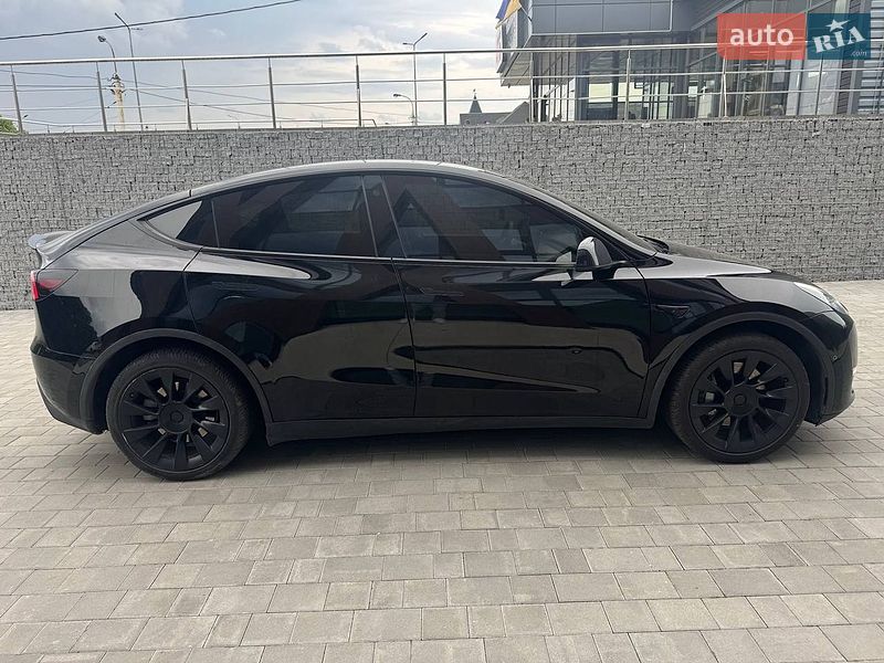 Внедорожник / Кроссовер Tesla Model Y 2022 в Луцке