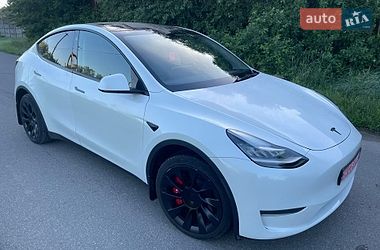 Tesla Model Y  2022