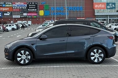 Позашляховик / Кросовер Tesla Model Y 2023 в Львові