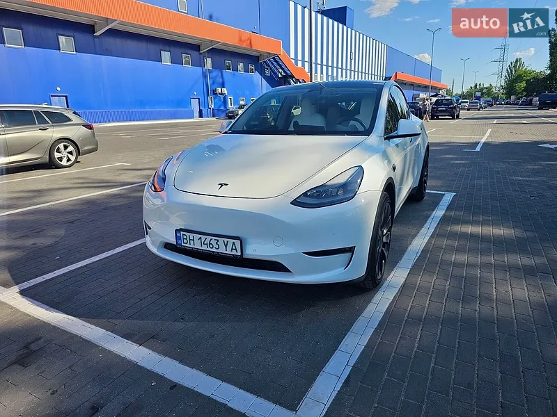 Tesla Model Y