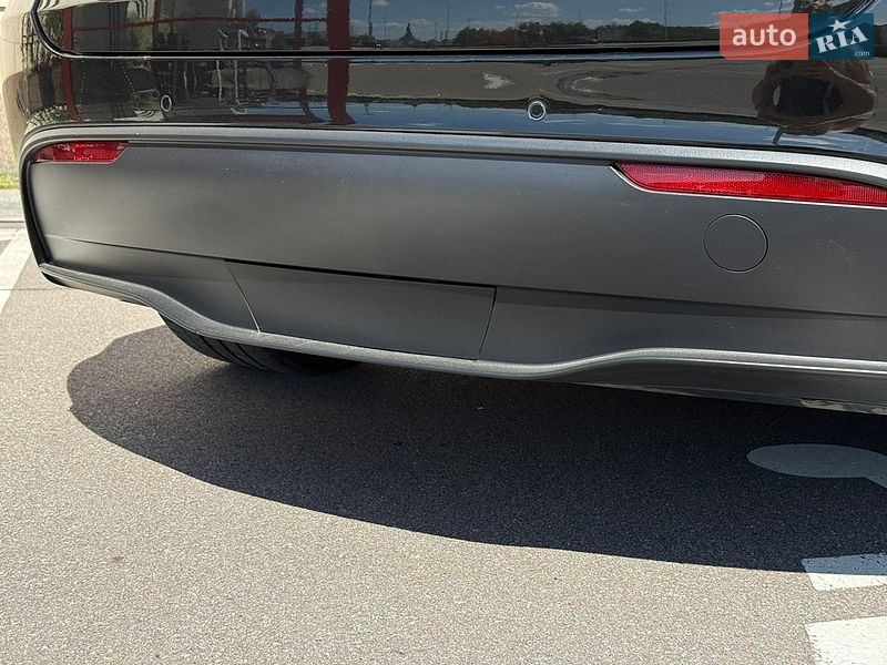 Позашляховик / Кросовер Tesla Model Y 2021 в Києві