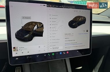 Позашляховик / Кросовер Tesla Model Y 2021 в Києві