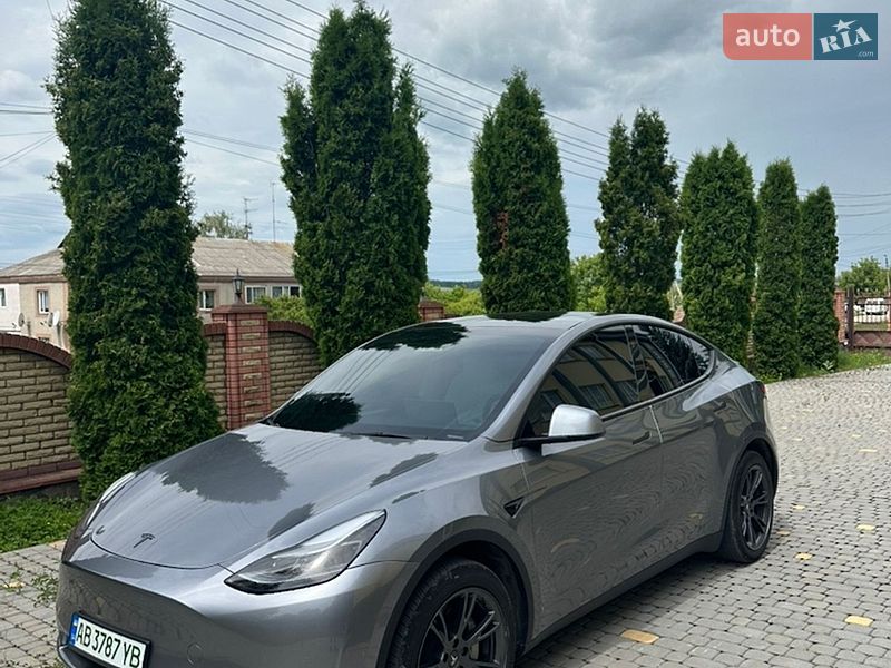 Tesla Model Y 2024 Tesla Model Y 2024