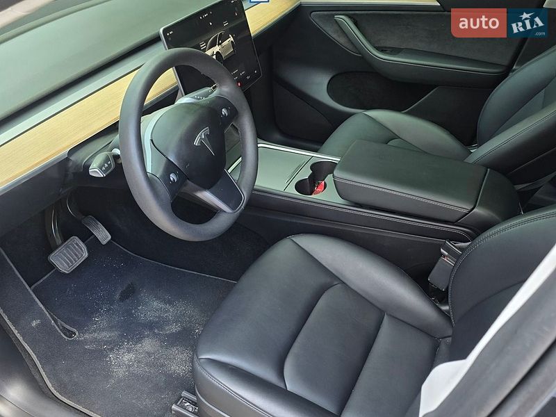 Позашляховик / Кросовер Tesla Model Y 2023 в Дніпрі