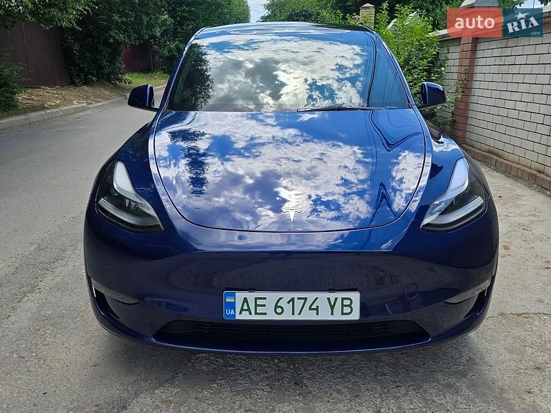 Позашляховик / Кросовер Tesla Model Y 2023 в Дніпрі