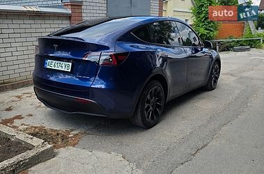 Позашляховик / Кросовер Tesla Model Y 2023 в Дніпрі