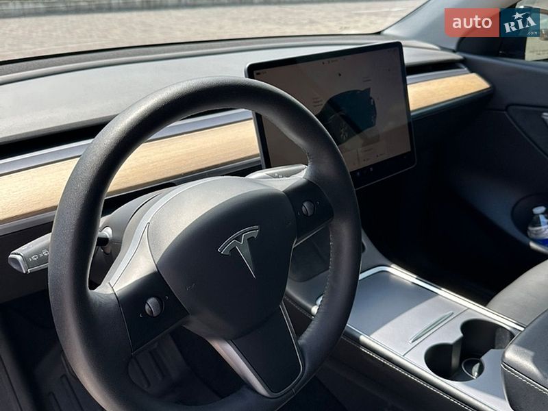 Внедорожник / Кроссовер Tesla Model Y 2022 в Харькове фото 8 Внедорожник / Кроссовер Tesla Model Y 2022 в Харькове