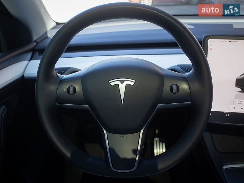 Внедорожник / Кроссовер Tesla Model Y 2022 в Киеве