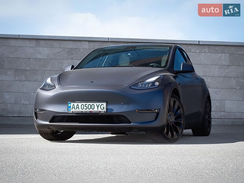 Внедорожник / Кроссовер Tesla Model Y 2022 в Киеве
