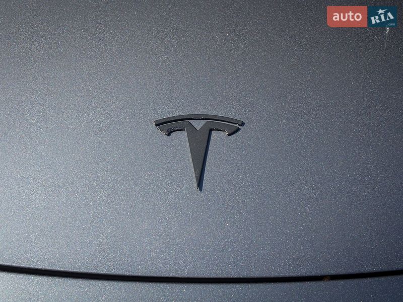 Внедорожник / Кроссовер Tesla Model Y 2022 в Киеве