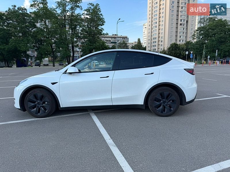 Позашляховик / Кросовер Tesla Model Y 2023 в Києві