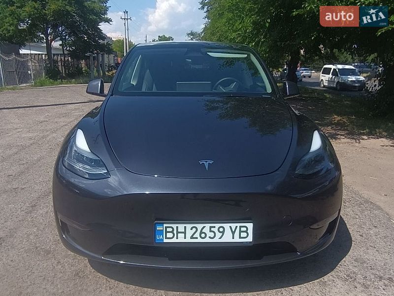 Позашляховик / Кросовер Tesla Model Y 2024 в Одесі фото 3 Позашляховик / Кросовер Tesla Model Y 2024 в Одесі