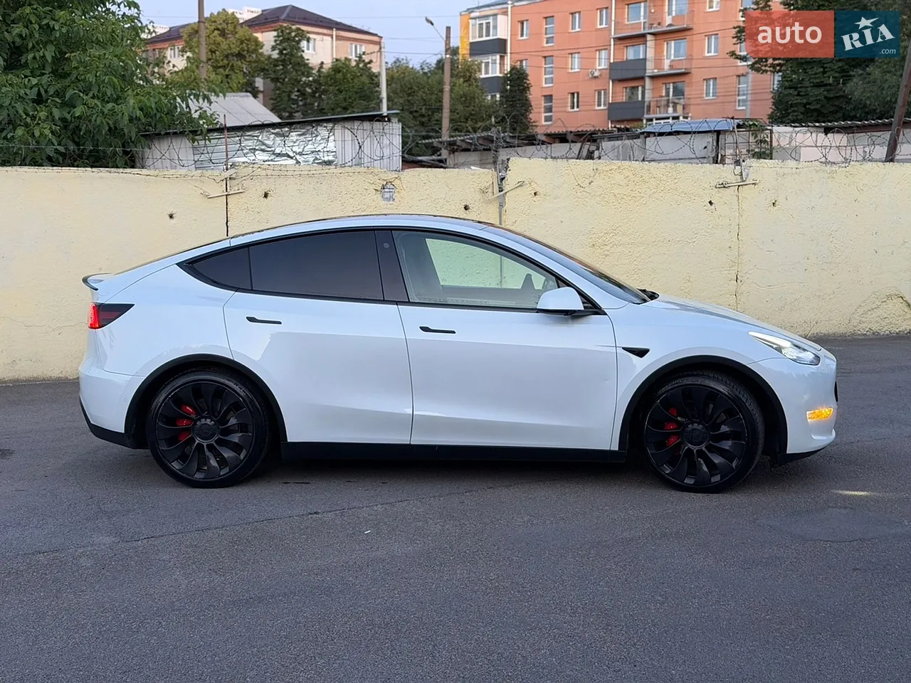 2022 Tesla Model Y - мініатюра 4