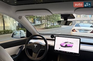 Внедорожник / Кроссовер Tesla Model Y 2022 в Киеве