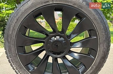 Внедорожник / Кроссовер Tesla Model Y 2024 в Киеве фото 24 Внедорожник / Кроссовер Tesla Model Y 2024 в Киеве