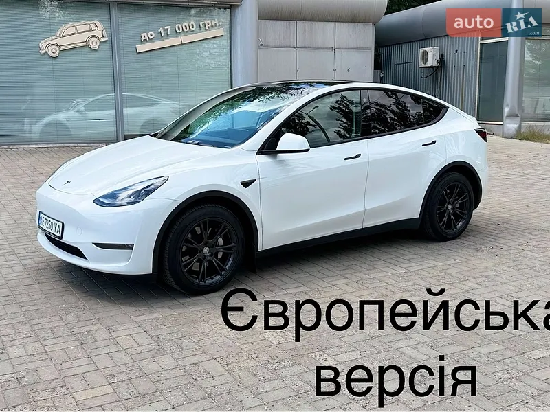 Tesla Model Y