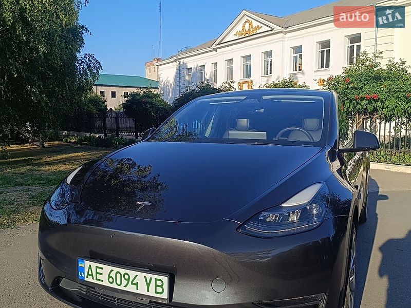 Tesla Model Y 2024 Tesla Model Y 2024
