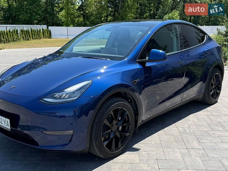 Внедорожник / Кроссовер Tesla Model Y 2021 в Луцке
