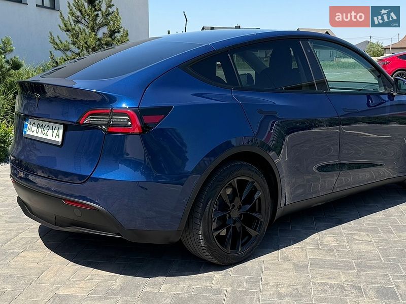 Внедорожник / Кроссовер Tesla Model Y 2021 в Луцке
