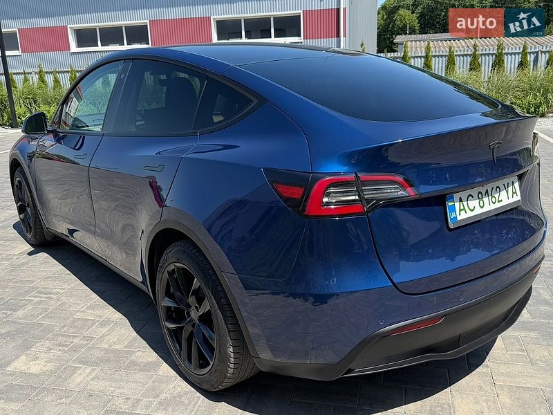 Внедорожник / Кроссовер Tesla Model Y 2021 в Луцке