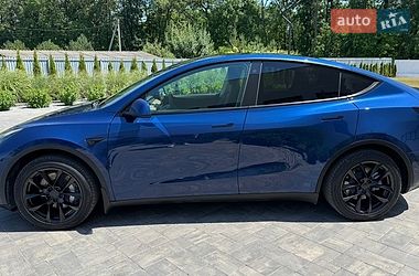 Внедорожник / Кроссовер Tesla Model Y 2021 в Луцке
