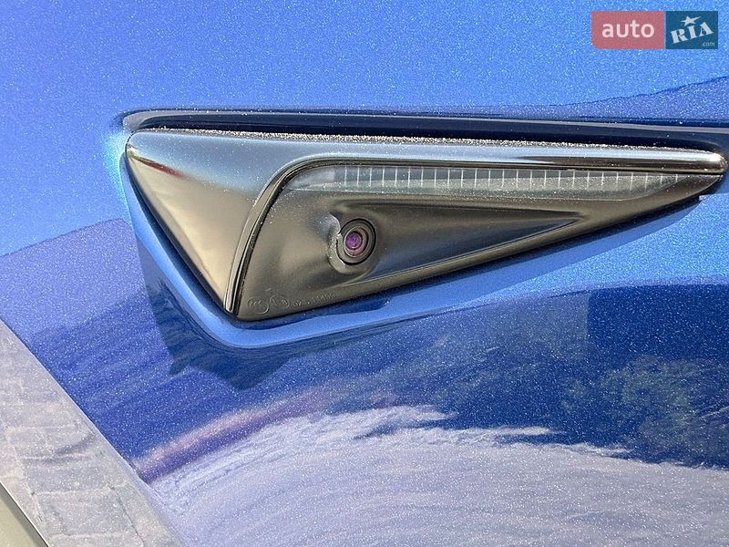 Внедорожник / Кроссовер Tesla Model Y 2021 в Луцке