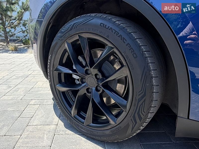 Внедорожник / Кроссовер Tesla Model Y 2021 в Луцке
