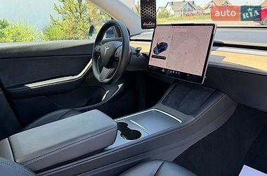 Внедорожник / Кроссовер Tesla Model Y 2021 в Луцке