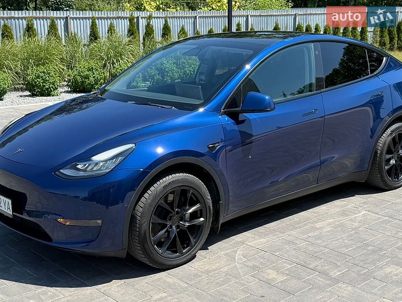 Внедорожник / Кроссовер Tesla Model Y 2021 в Луцке