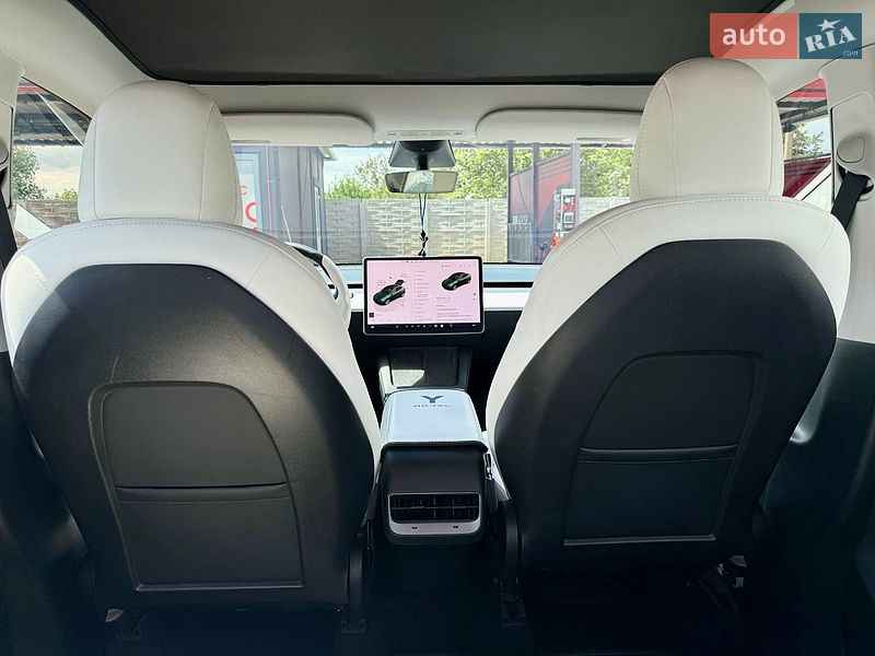 Позашляховик / Кросовер Tesla Model Y 2022 в Білій Церкві