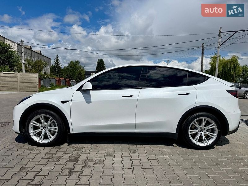 Позашляховик / Кросовер Tesla Model Y 2022 в Білій Церкві