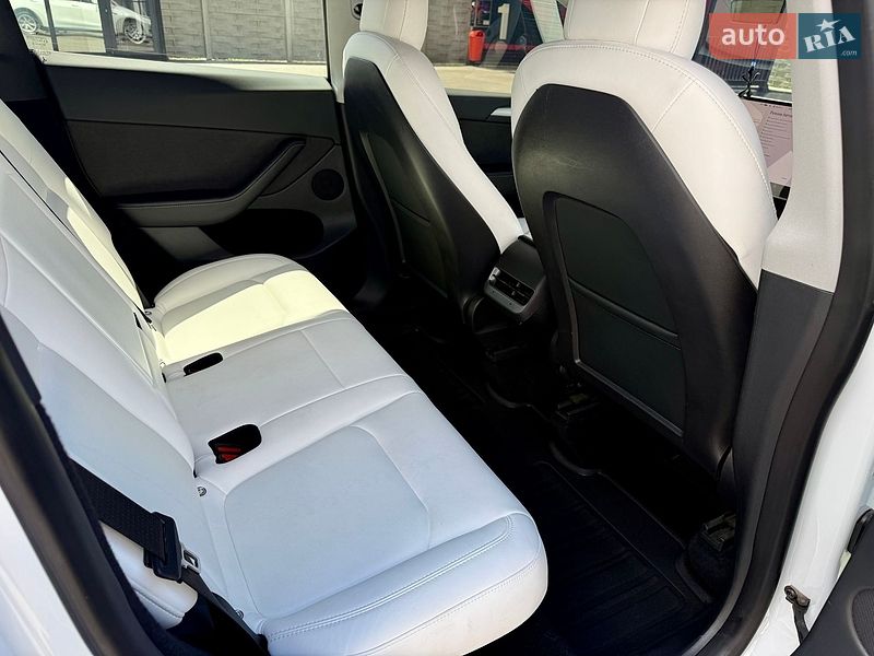 Позашляховик / Кросовер Tesla Model Y 2022 в Білій Церкві