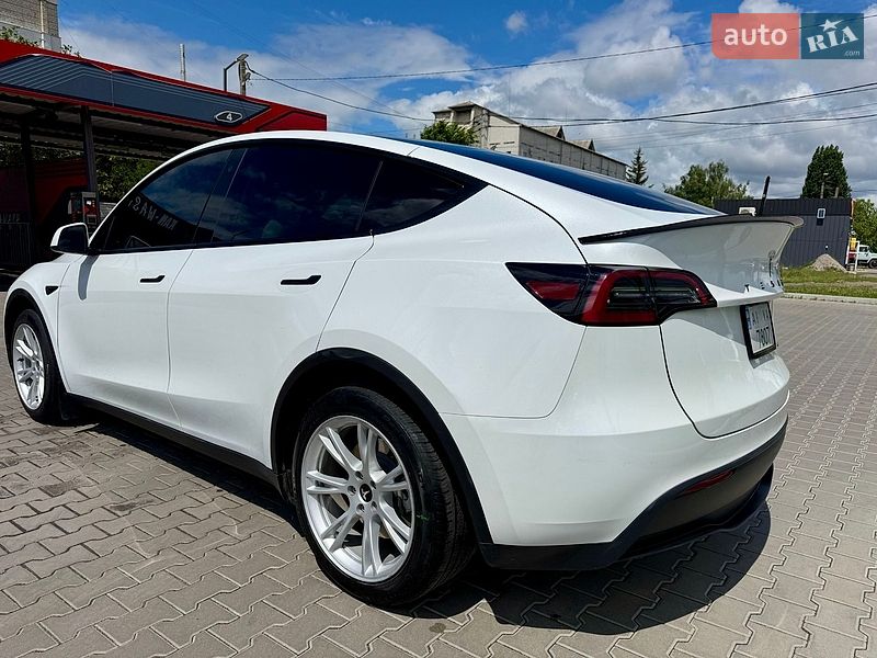 Позашляховик / Кросовер Tesla Model Y 2022 в Білій Церкві