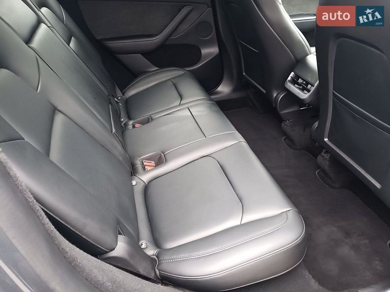 Позашляховик / Кросовер Tesla Model Y 2022 в Харкові