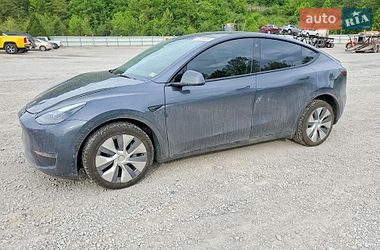 Tesla Model Y  2023