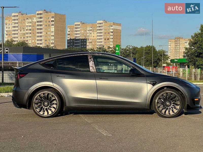 Позашляховик / Кросовер Tesla Model Y 2021 в Києві фото 6 Позашляховик / Кросовер Tesla Model Y 2021 в Києві